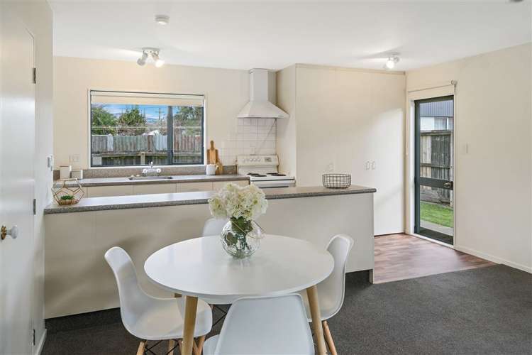 498 Worcester Street Linwood_5