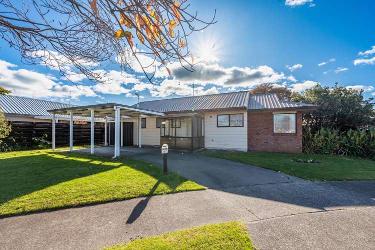 42 Whiting Crescent_0