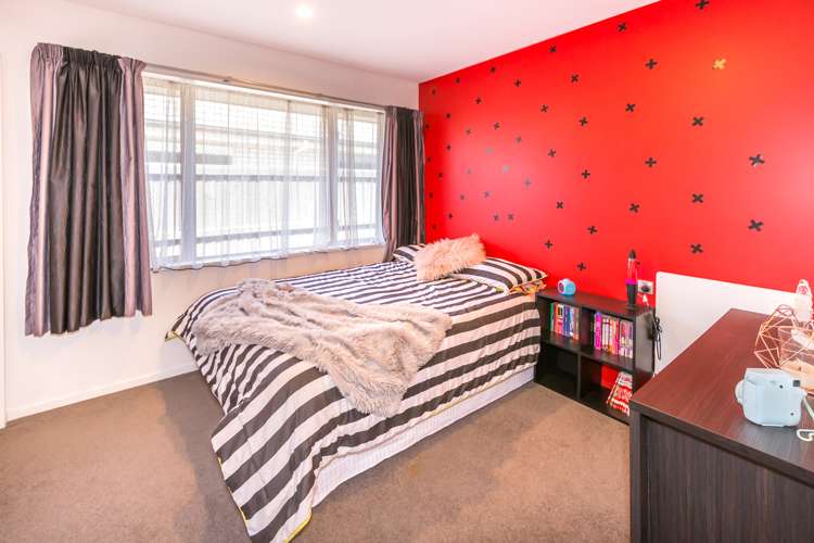 7 Millesimes Way Yaldhurst_13