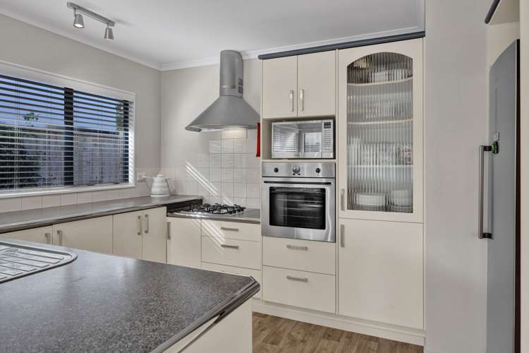 2 Kawaroa Close New Plymouth Central_9