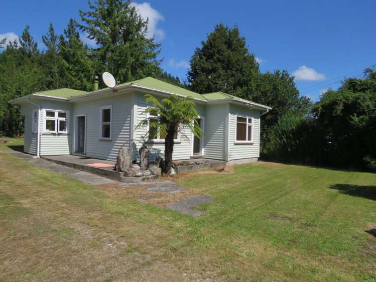 21 Grey Road Reefton_3