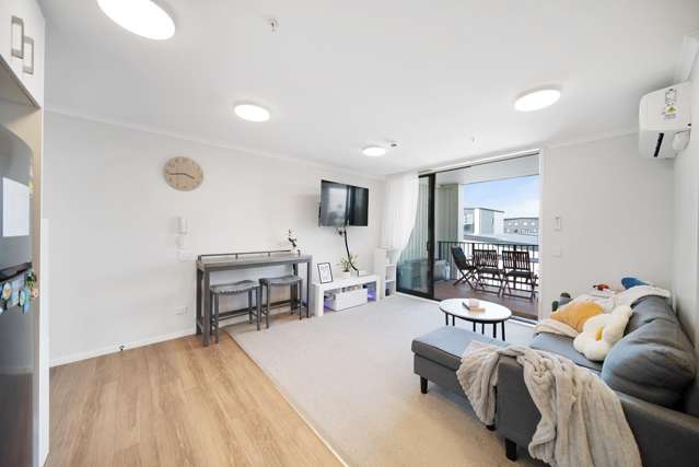 $559K Hot Buy. Open Home Sat/Sun