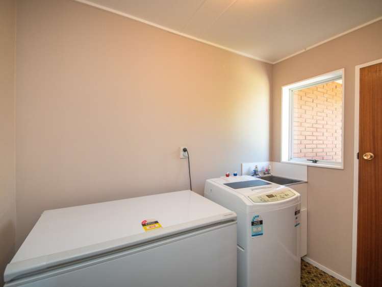 1 Calder Place Feilding_16