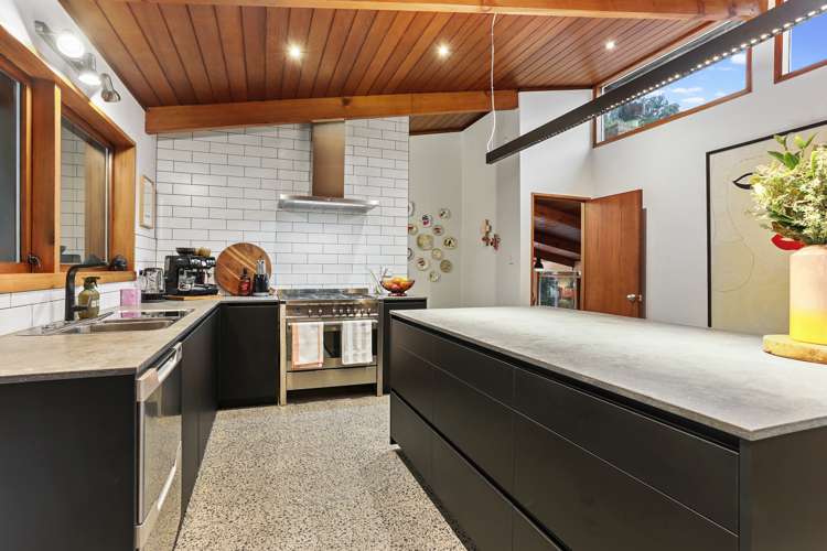 164 Konini Road Titirangi_11