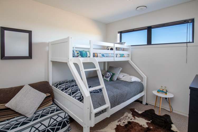 355 Golden Road Alexandra_16