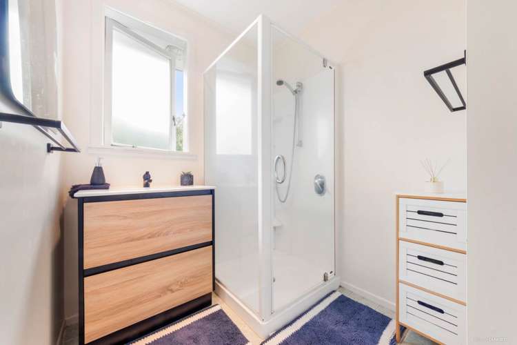 14b Connell Street Blockhouse Bay_17