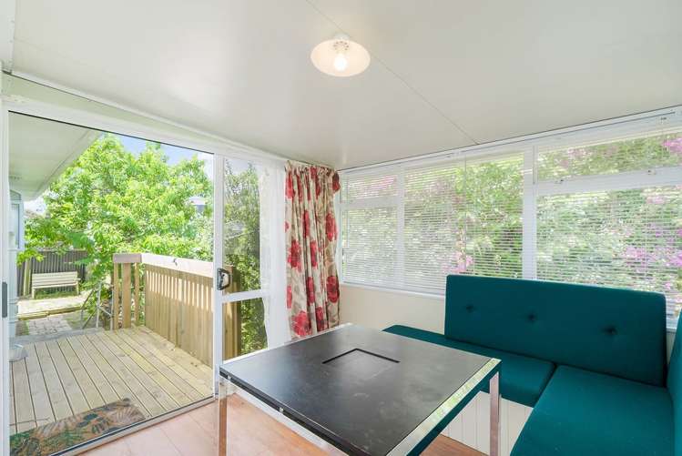 1/33 Nile Road Kelston_5