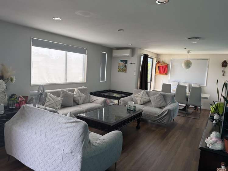 61 Woodbank Drive Glen Eden_4