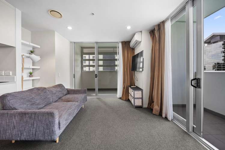 203/17 Amersham Way_0