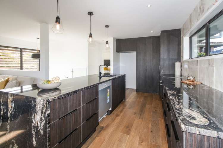 1/27 Waitemata Road Hauraki_5