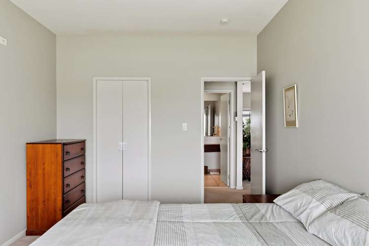 13/100 Customhouse Street Gisborne_5