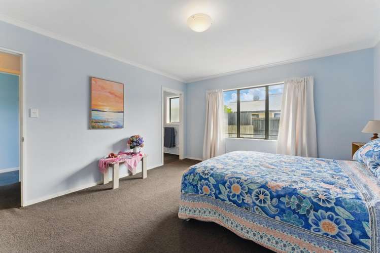 34 Strachan Way Highbury_8