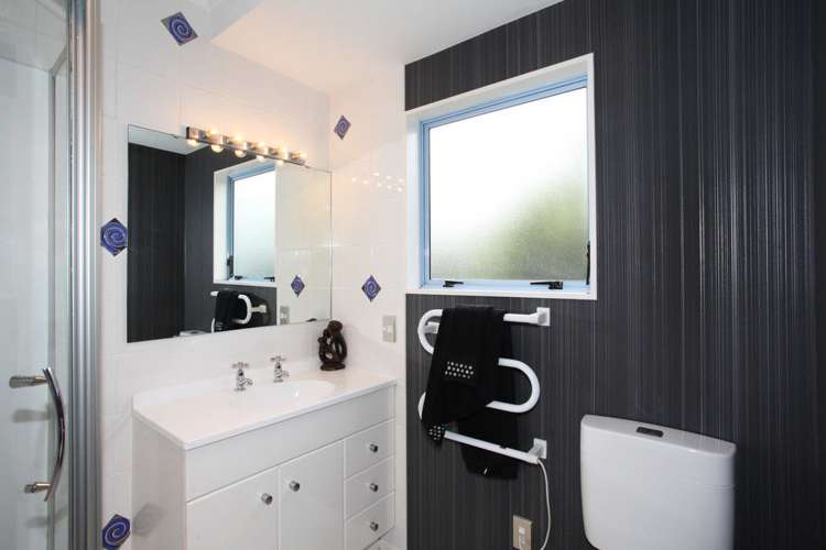 1 Sunset Drive Pukekohe_13