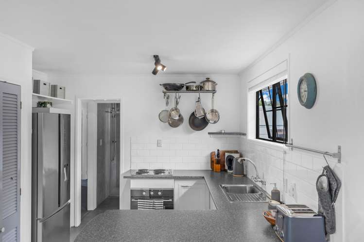 3 Denarius Lane Glendene_9