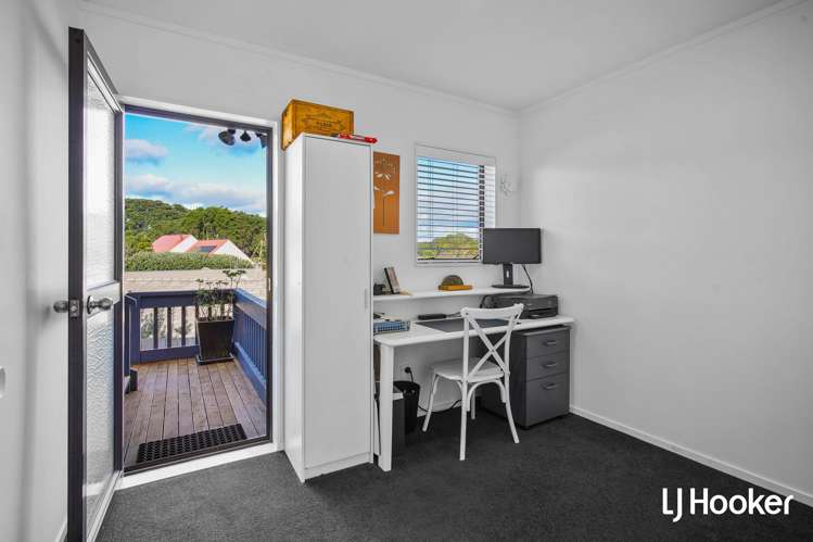 5 Marina Way Athenree_14