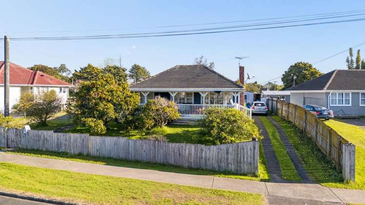 21 Alexander Crescent_0