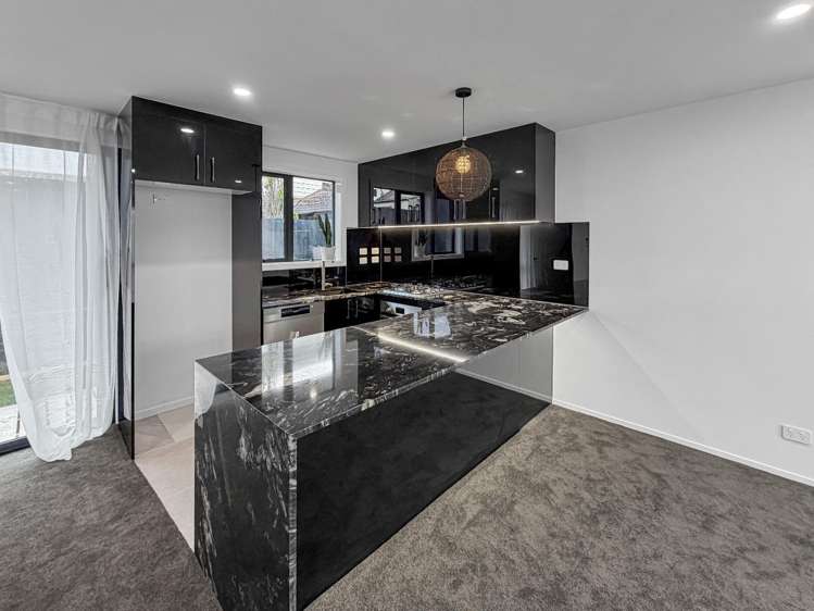 A/229 Mount Albert Sandringham_1
