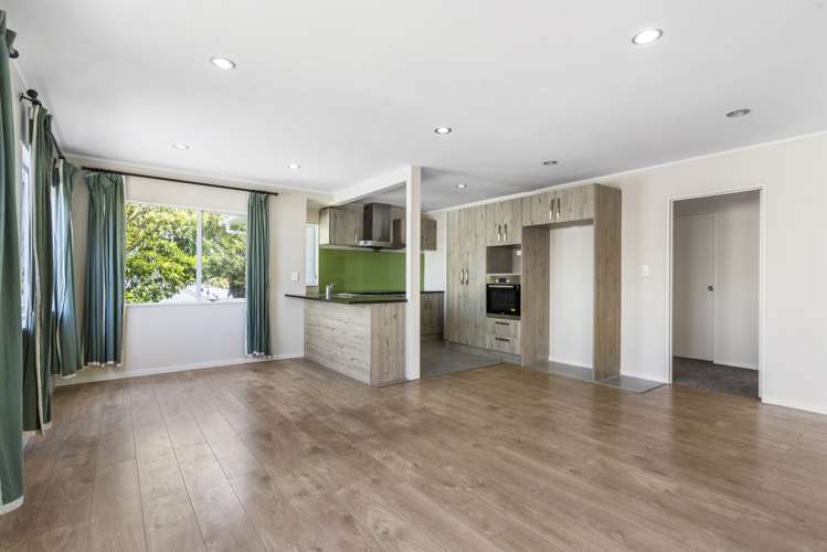 2/30 Bruce Road Glenfield_6