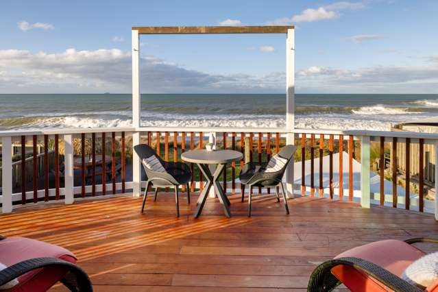 Beachside Beauty – Live the Dream at Pukehina!