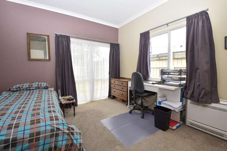 26 Deller Drive Carterton_23