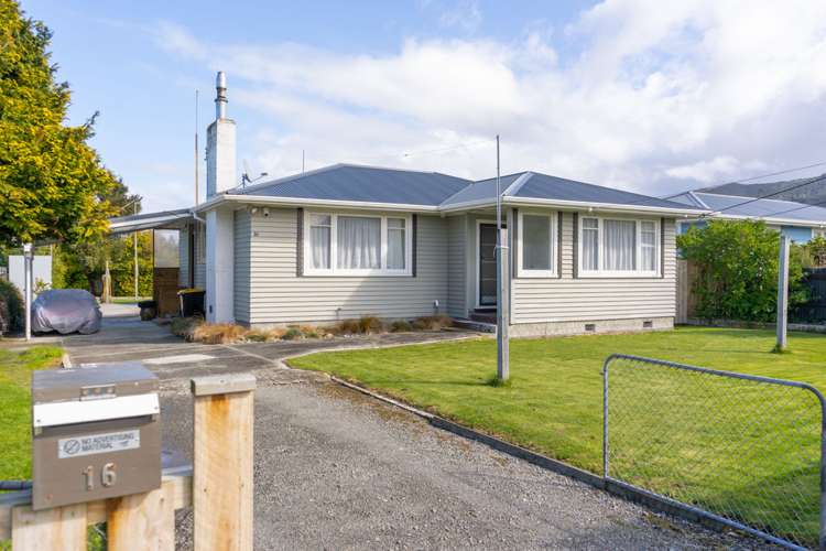 16 William Benton Street Featherston_0