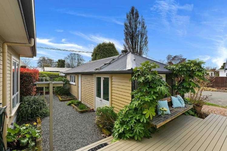 2/1 Daresbury Lane Fendalton_17