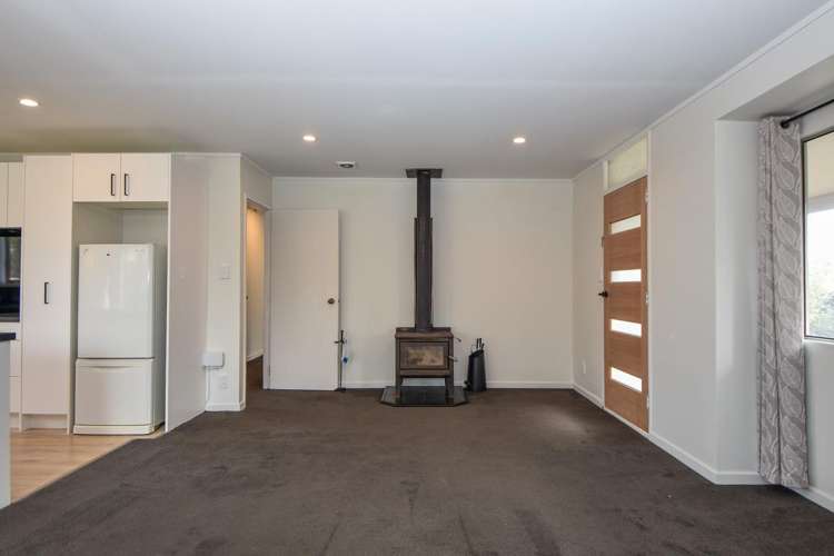 7A Moore Crescent Carterton_9