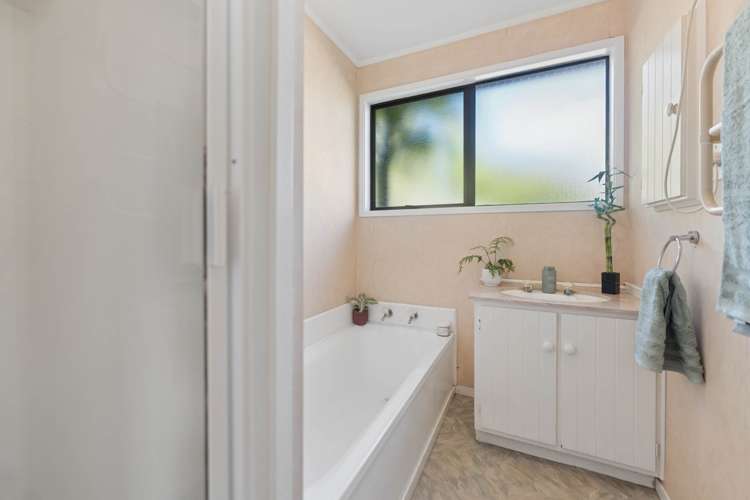 45 Squirrel Lane Browns Bay_13
