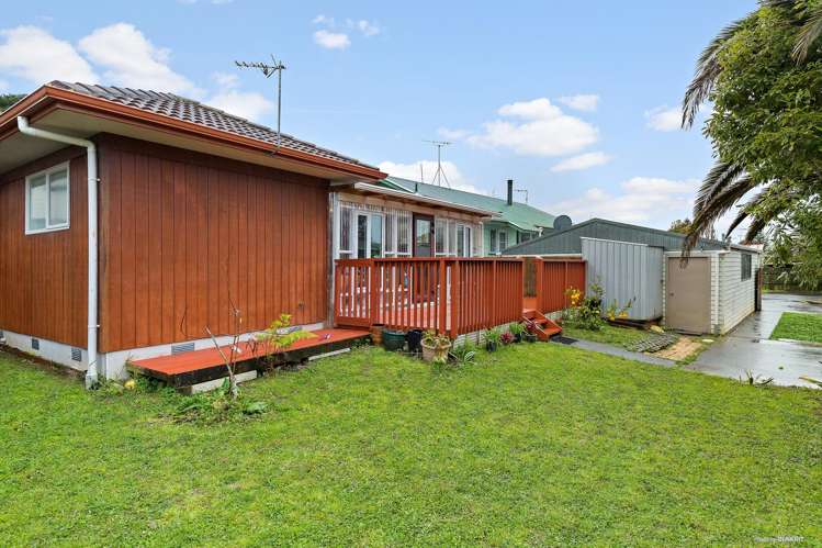 66A Parrs Cross Road_4