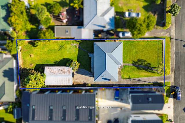 835m² Freehold - Development Potential + Income