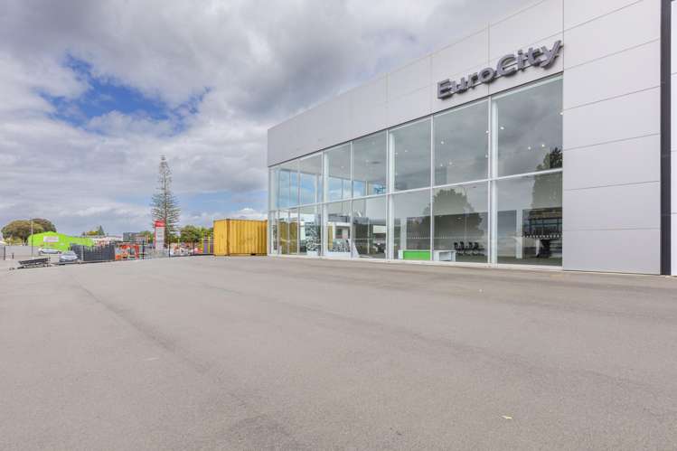 111 Ford Road Onekawa_3