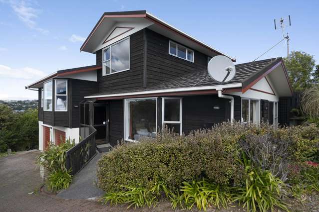 FAMILY SIZE & FIVE BEDROOMS