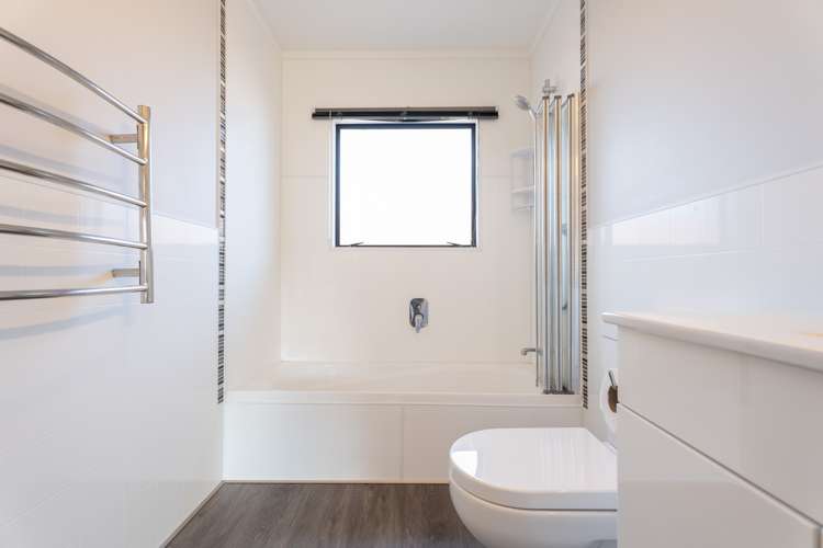 15 Kentwood Drive Woodridge_15