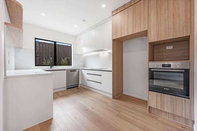 Sold Fast! Last Chance at Minaret Drive!
