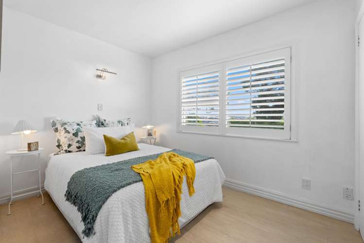 5/241 Hurstmere Road Takapuna_13