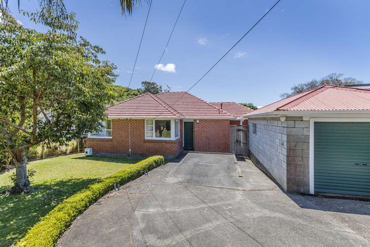 24 Larsen Crescent Tawa_18