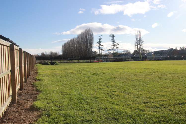 12 Picadilly Avenue Casebrook_7