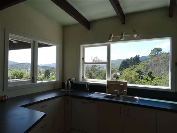 53 Holland Street Wainuiomata_7