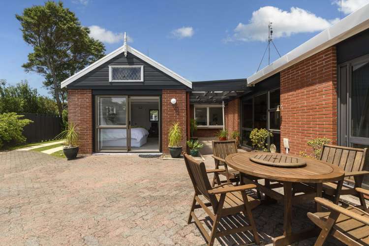 28 Shelley Street Otumoetai_17