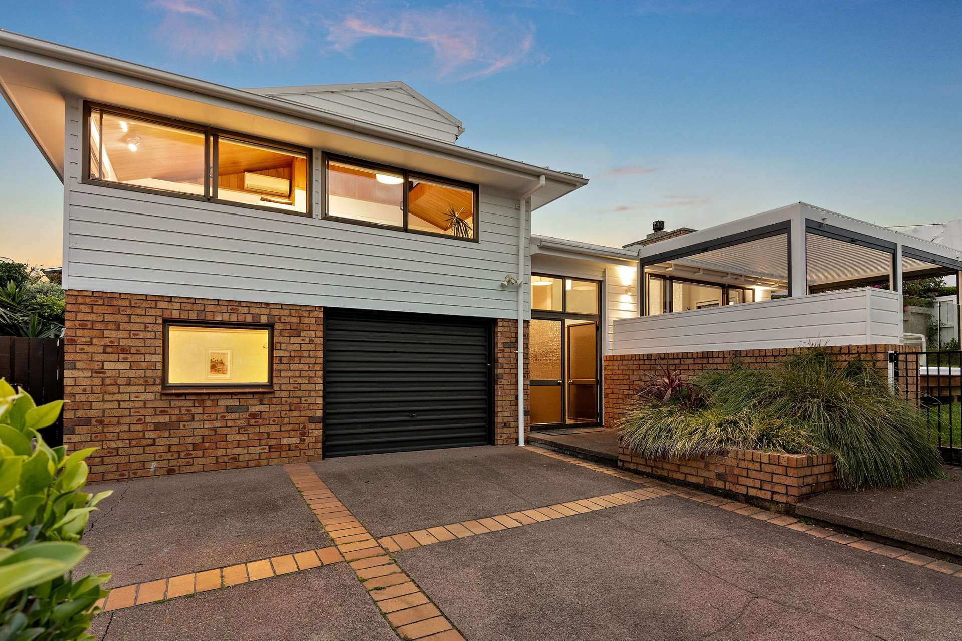 2/33 Sharon Road Waiake_0