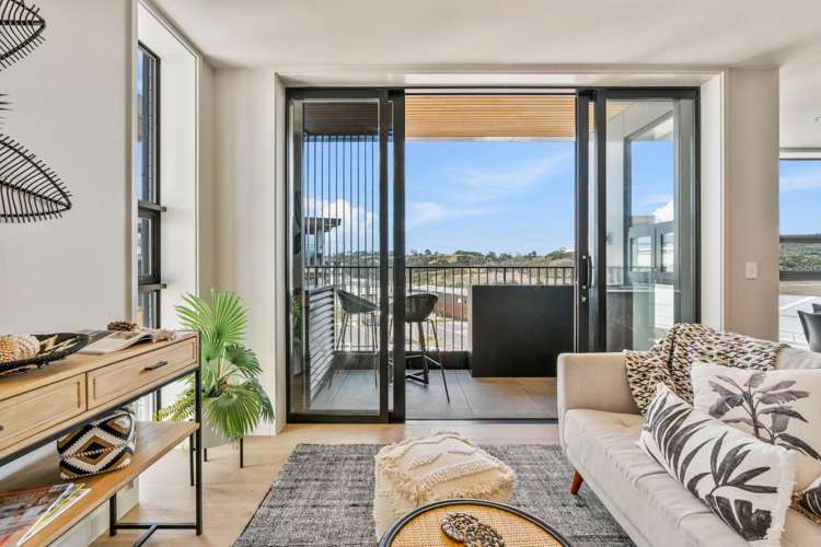 303/84C Te Oneroa Way Long Bay_3