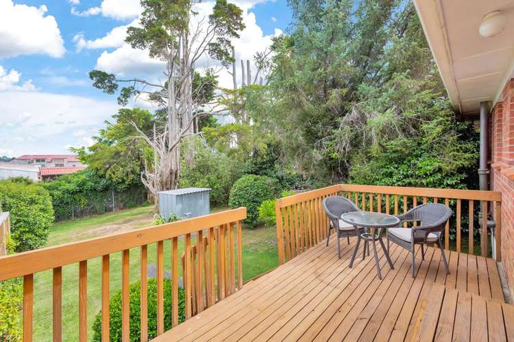 2/8 Westward Ho Glen Eden_22