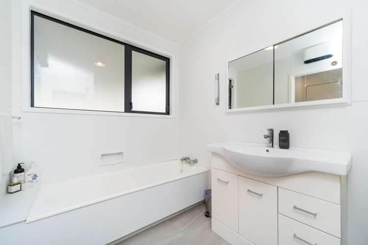 210 South Street Feilding_13