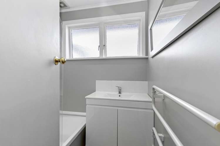 83 Thackeray Street Trentham_17