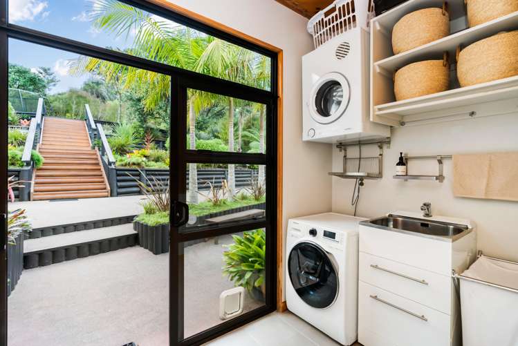 118 Memorial Drive Parahaki_16