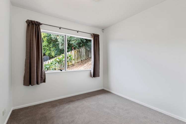 2/81 Spinella Drive Bayview_11