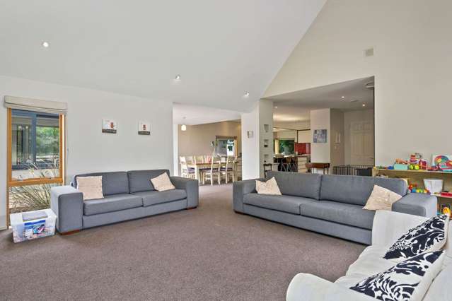 47 Taitapu Road Kennedys Bush_4