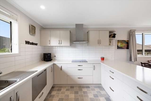 85/4 Greystone Place Omokoroa_4