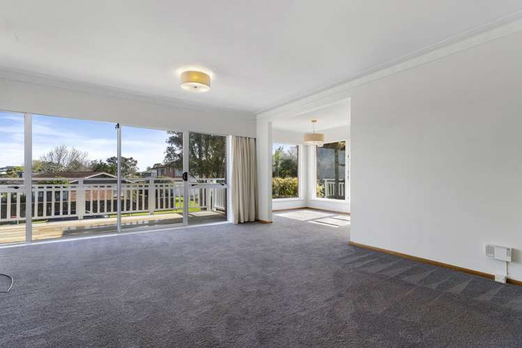 3 Te Anau Place Pakuranga Heights_3