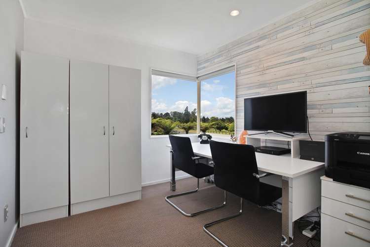 27 Stella Drive Clarks Beach_29